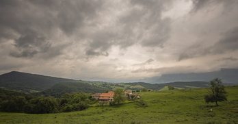 Aiara udalerriko paisaiak, irudian.