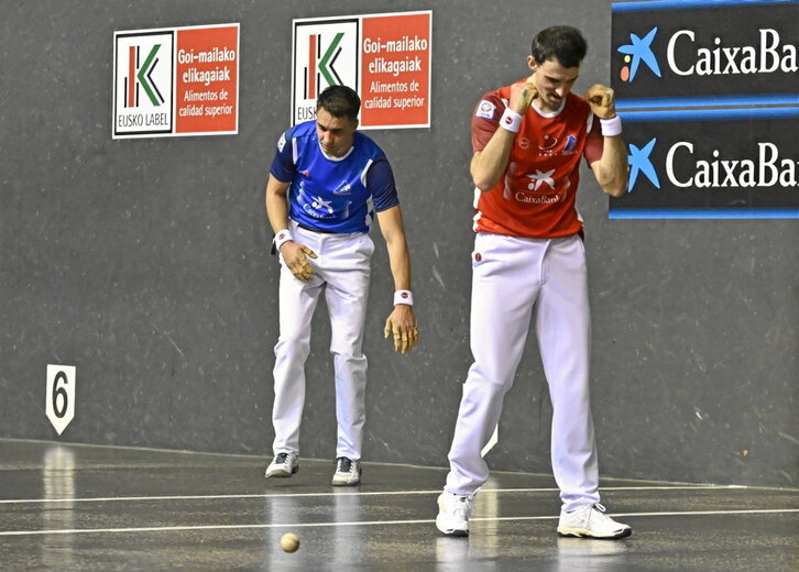 Altuna garaipena ospatzen, burumakur amaitu zuen Zabalaren aurrean.