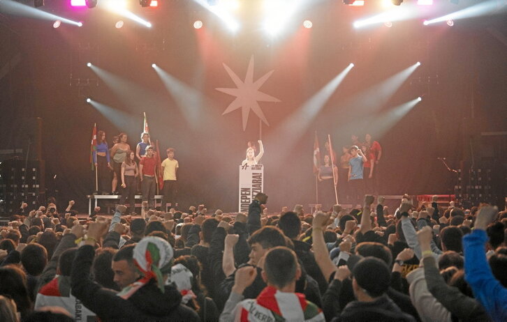 Ernairen ekitaldi politikoa, «Gazteon eskutik independetziara» lelopean, Berriozarren.