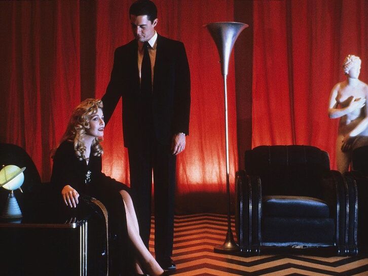 Twin Peaks telesaileko fotograma bat