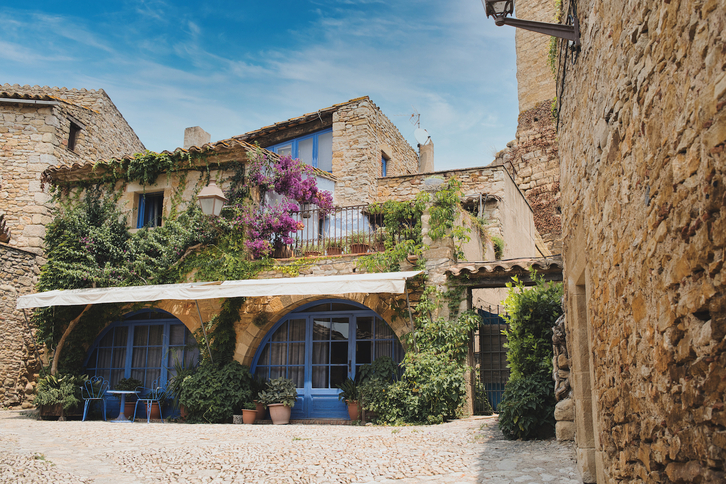 Lurraldeka, Arabak izan du okupaziorik altuena landa ostatuetan.