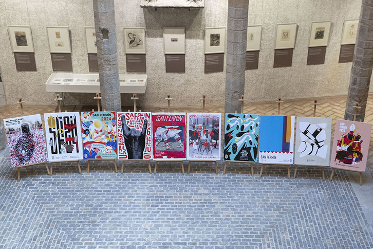 Exposición de anteriores carteles sanfermineros.