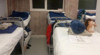 Imagen del interior del albergue invernal de Uribe Kosta.