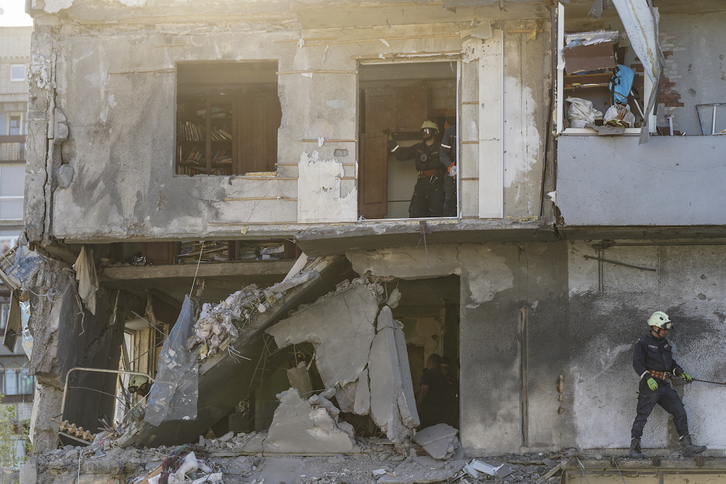 Restos de bombardeos en Zaporiyia.