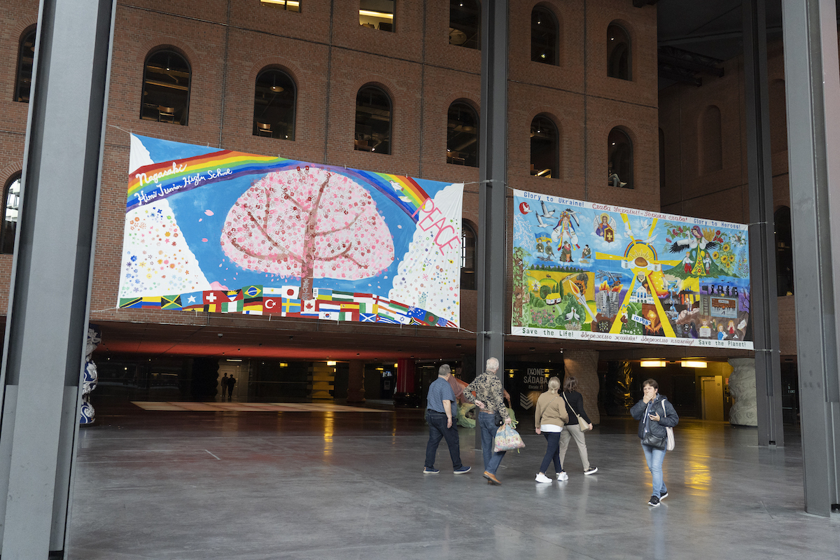 Imagen que ofrece el Atrio de las Culturas de la Alhóndiga de Bilbo.