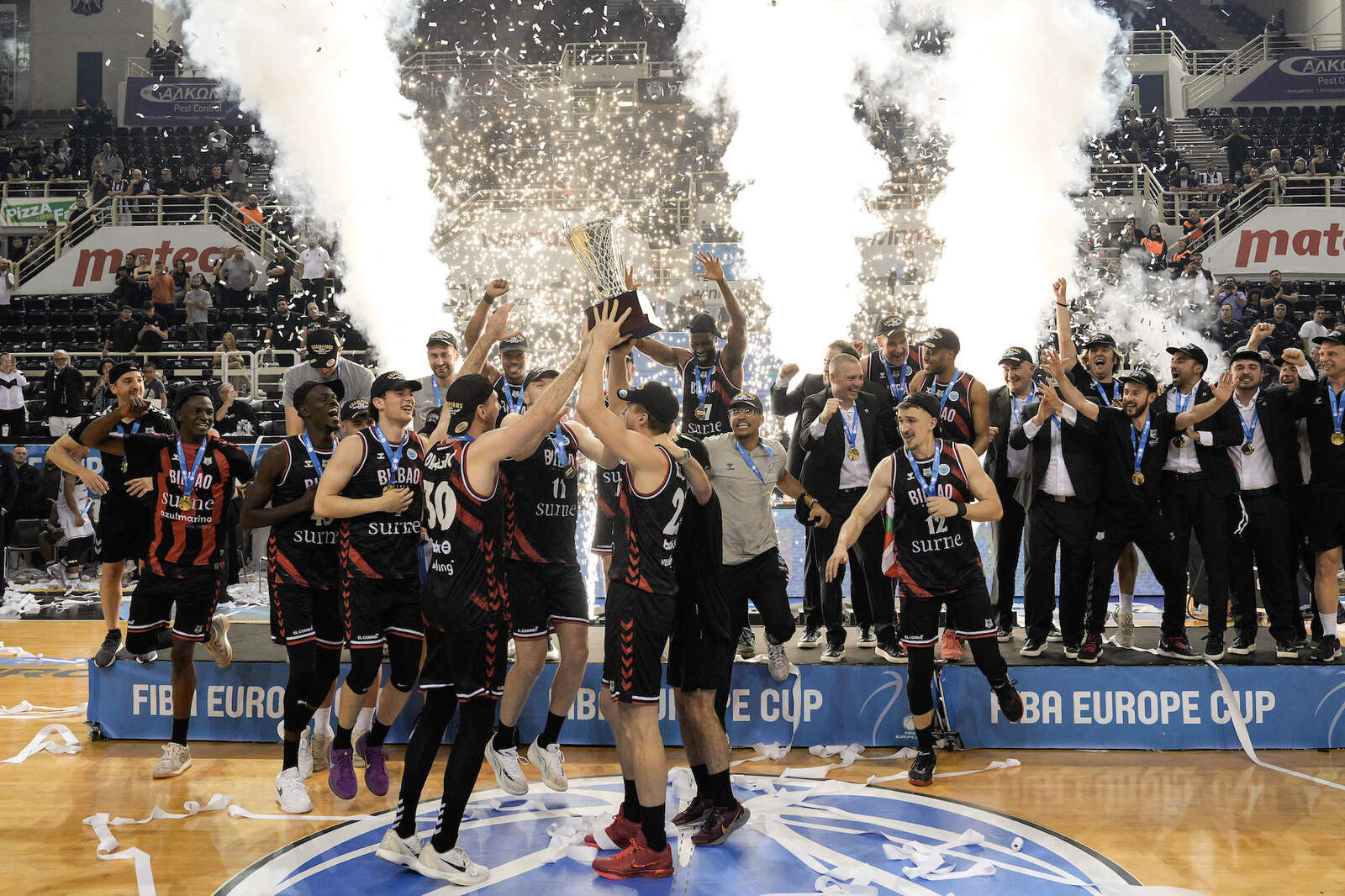 Surne Bilbao Basket, campeón de la FIBA Europe Cup en el infierno del ...