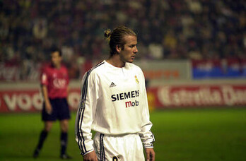 David Beckham, Iruñean, Osasunaren aurka jokatutako partida batean, 2003an.