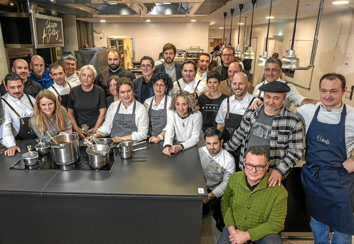 Mantala ekimeneko kideak, duela hilabete batzuk egindako hitzordu batean.