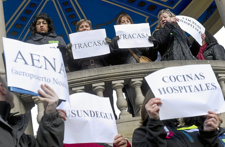 Comités de varias empresas con expedientes de regulación de empleo llaman a una manifestación en Iruñea.