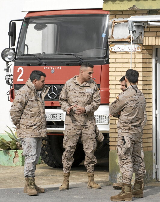 Militares en el polígono de Bardenas.