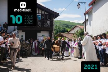 Aux obsèques de Mixel Berhocoirigoin, le 12 mai 2021 à Gamarthe.