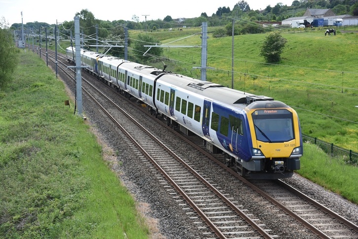 CAF ha cerrado contratos de mantenimiento en Gran Bretaña y Colombia por cerca de 400 millones.