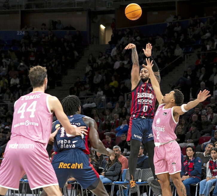 Una lesión de Howard facilitó que el Joventut ganase en su última visita a Gasteiz.