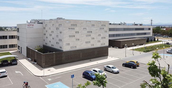 Tuterako NUPeko campuseko eraikina.