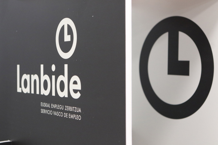 Lanbidek Bilboko Santutxu auzoan duen bulegoan hartutako irudia.