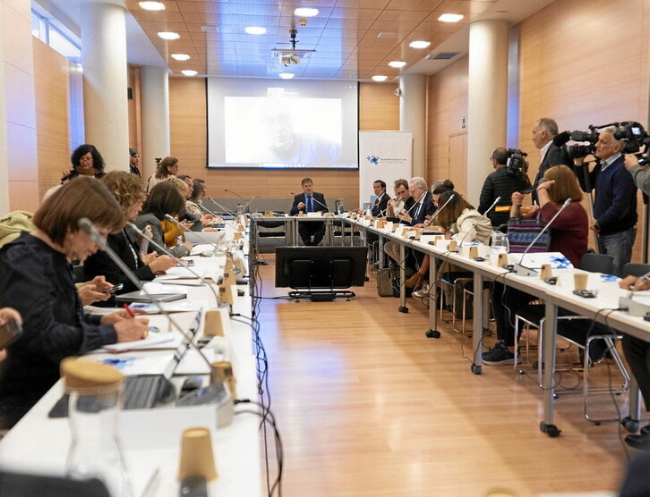 Osasun Mahaiaren zazpigarren bilkura Gasteizen egin zen.