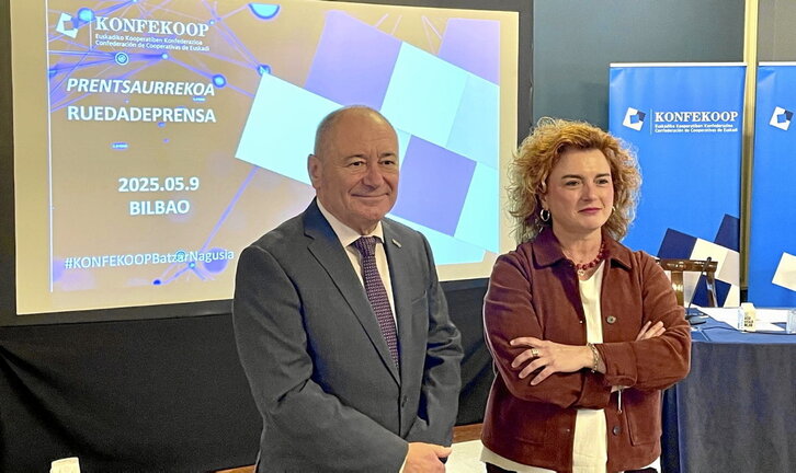 Iñaki Nubla Otaola Konfekoopeko zuzendaria eta Rosa Lavín Ibarra presidentea.
