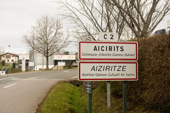 Aïcirits compte environ 700 habitants.