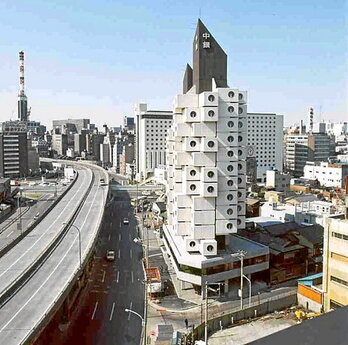 Nakagin dorrea, aurrefabrikazioaren mugarria.