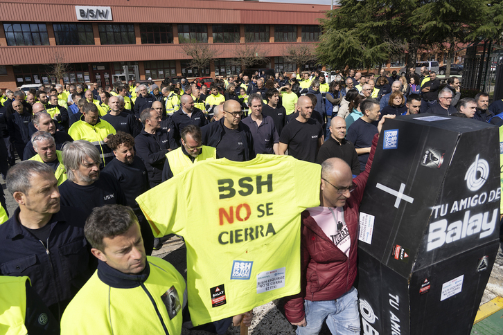 El comité de BSH Ezkirotz se está planteando medidas más contundentes ante los vetos de la multinacional.