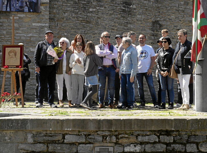 Familiares y amigos de Jesus Mari Markiegi en el acto de Egiari Zor ayer.