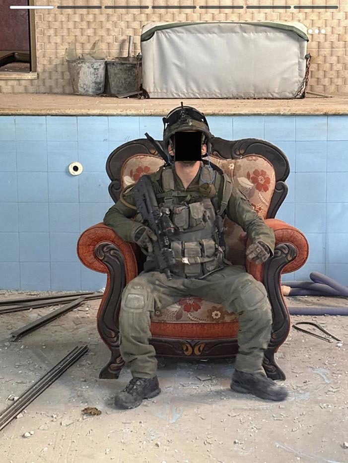 «Short-Term, But Long-Term». Este proyecto, uno de los ganadores del Open Call Getxophoto 2025, aborda una pregunta habitual en la historia de la fotografía. ¿Qué hacer con las imágenes de guerra? Federico Vespignani