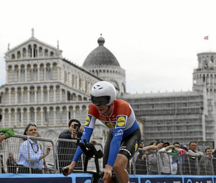 Daan Hoole, ezusteko garailea Pisako «Mirarien plazan».