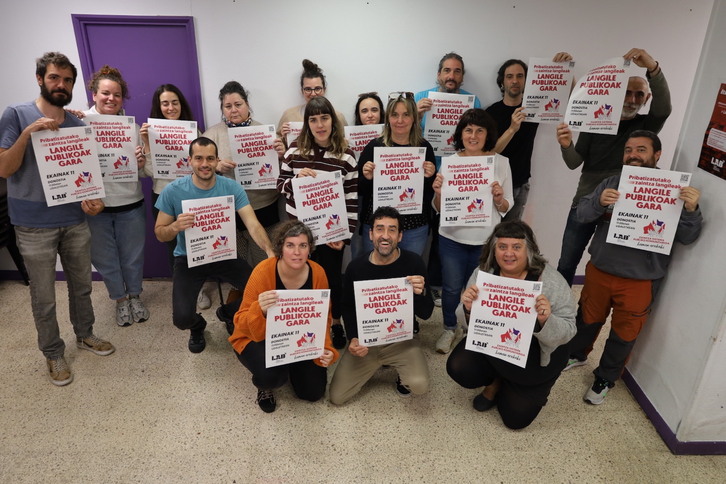 LABeko hainbat delegatuk Gasteizen egindako irudia.