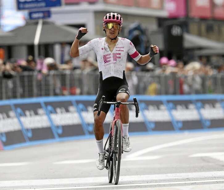 Richard Carapaz nekez izaten da indartsuena, baina bai aztiena.