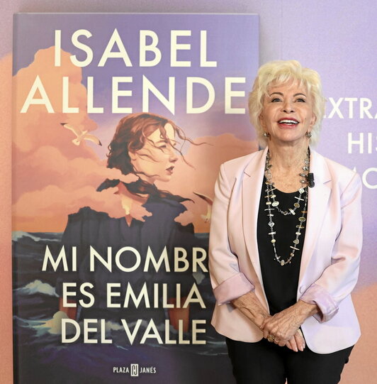 Isabel Allende en la presentación de su libro ayer.