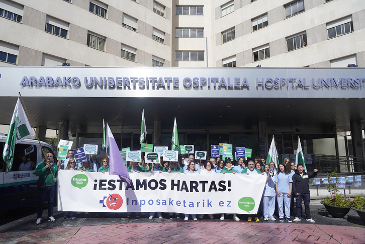 Erizainek Gasteizen ostegun honetan egindako elkarretaratzea.