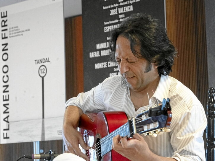 Jeses Carbonellen emanaldia, aurkezpenean.