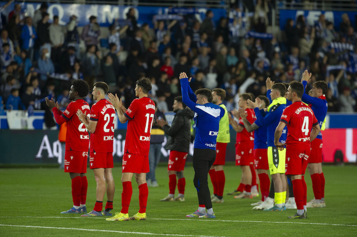La plantilla osasunista se despidió algo decaída, pero con toda la dignidad del trabajo bien hecho.