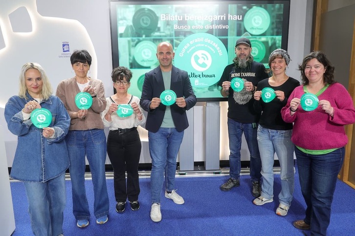 ‘Gurea erabil dezakezu’ ekimena sustatu duten hainbat parte-hartzaile.