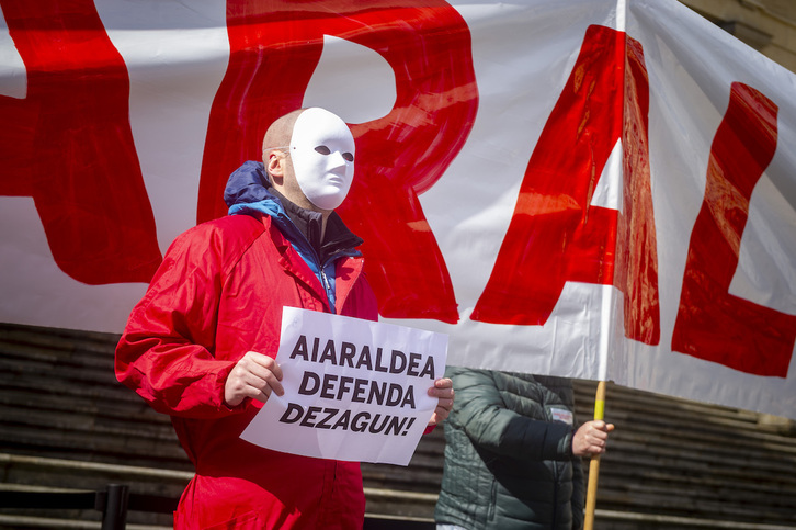 SOS Aiaraldeak Gasteizen egindako ekimen baten argazkia.