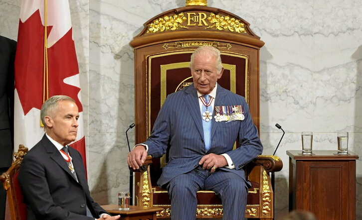 Charles erregea, Mark Carney lehen ministroari begira.