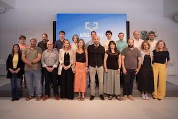 ‘Argitzen’ prozesuaren Mandatu Organoaren ordezkariak, asteazken honetako aurkezpenean.