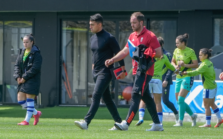 Arturo Ruiz en Zubieta a la conclusión del partido que enfrentó a Real y Granada.