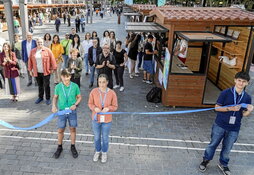 Elhuyar Zientzia Azokaren irekiera ofiziala, atzo, Bilboko Areatzan.