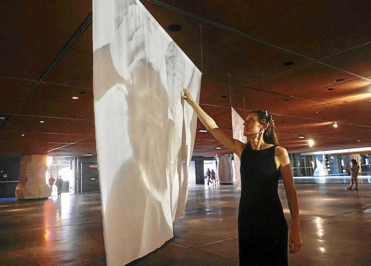 Lore Stessel, bere obrarekin.