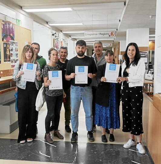 La mayoría sindical entregó el informe a Educación.