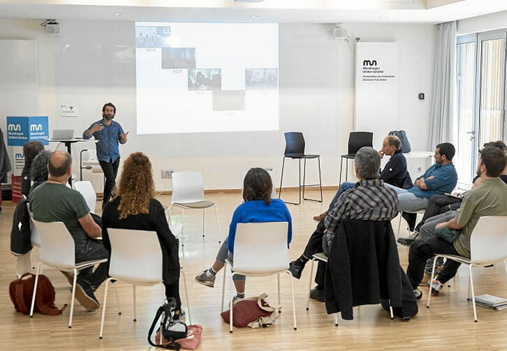 MUren kultur jardunaldi bat.