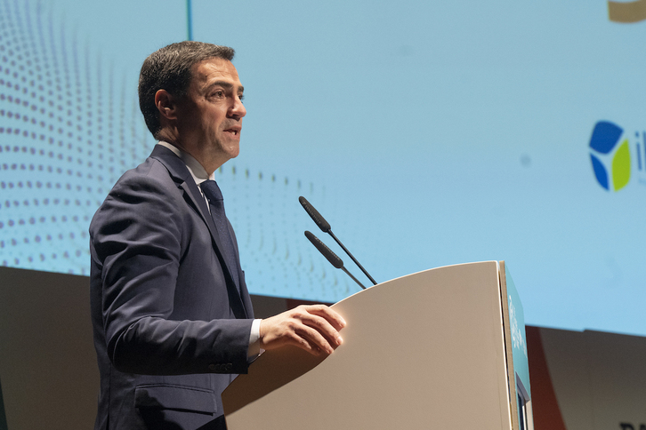 El lehendakari, Imanol Pradales, participará finalmente en la Conferencia de Presidentes de Barcelona.