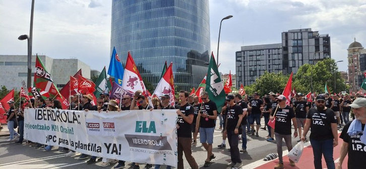 Iberdrolako langileek Bilbon egindako elkarretaratzea