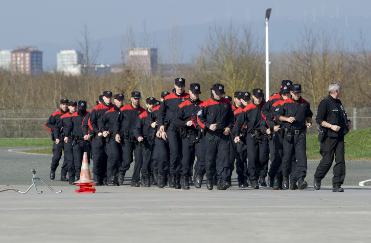 Formación en la academia de Arkauti.