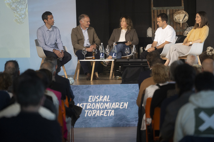 Edariaren kontsumo aldaketez jardun dute getarian.