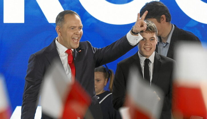 El nuevo presidente electo de Polonia, el ultraderechista Nawrocki, admirador de Donald Trump.