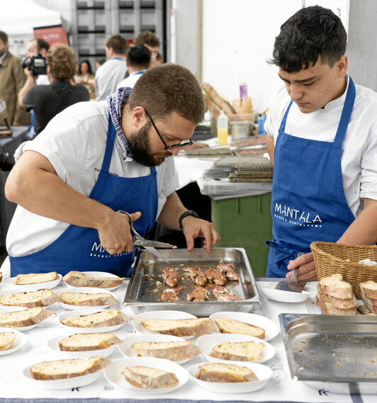 Euskal gastronomiaren topaketak atzo egin ziren Getarian.