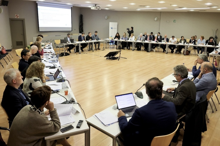 La Mesa del Pacto por la Salud ha celebrado en Gasteiz su novena reunión.