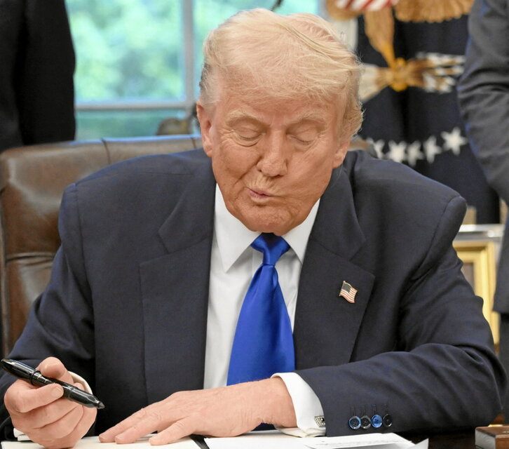 Imagen de archivo del Donald Trump en el Despacho Oval.